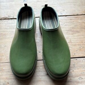 Vintage Garden Clogs in Olive Green